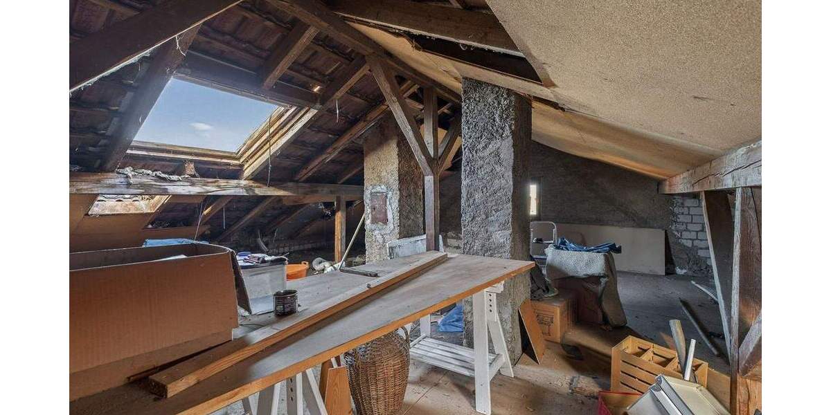 Mehrfamilienhaus, Wohnhaus Karlsbad / Auerbach Auerbach - 6 Zimmer, 153 m&sup2;, 195.000&euro; | Angebot:25425143