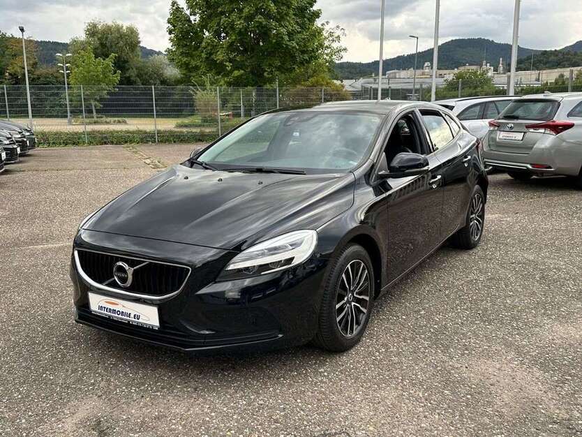 V40