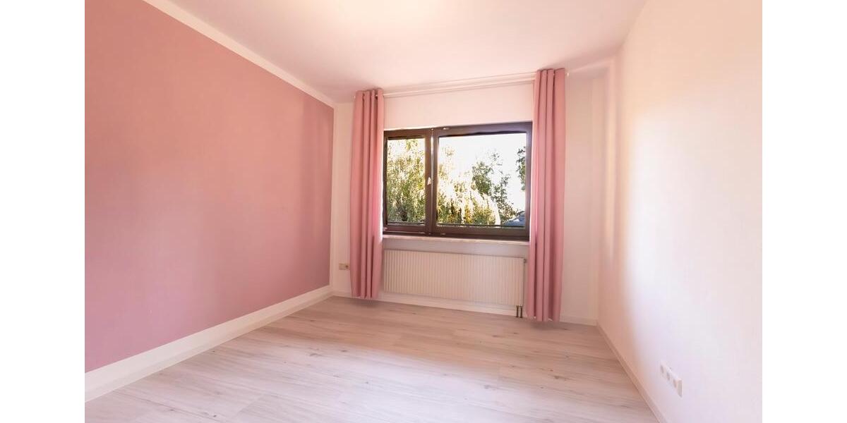 Etagenwohnung Pforzheim Nordstadt - 4 Zimmer, 99 m&sup2;, 1.300&euro; | Angebot:26223606