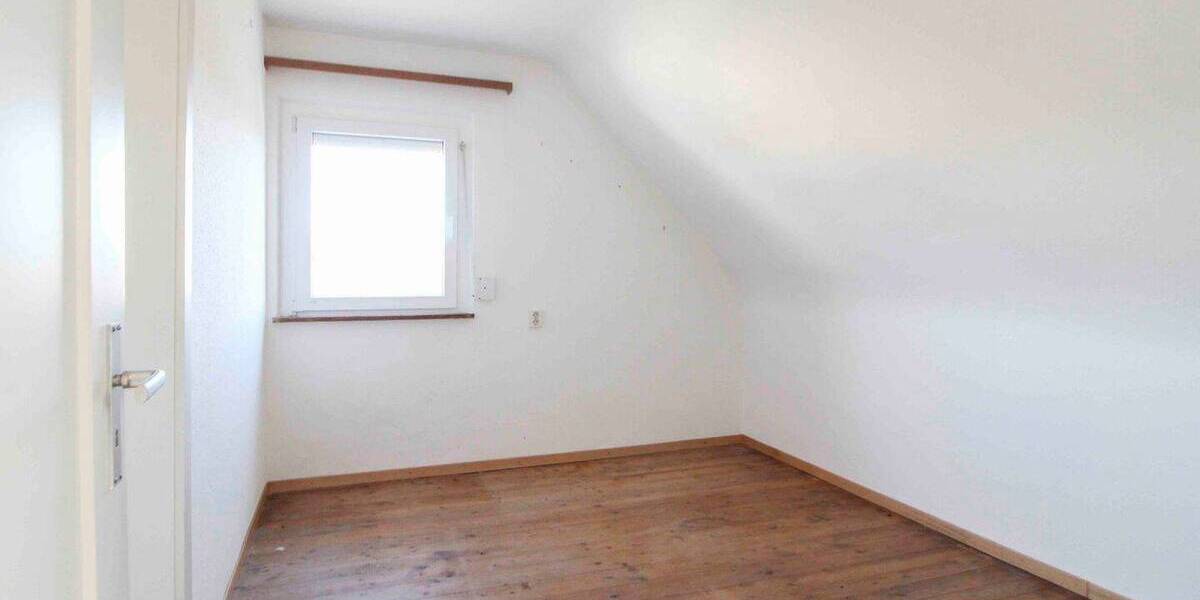 Einfamilienhaus Mühlacker Dürrmenz - 6 Zimmer, 175.000&euro; | Angebot:26175109
