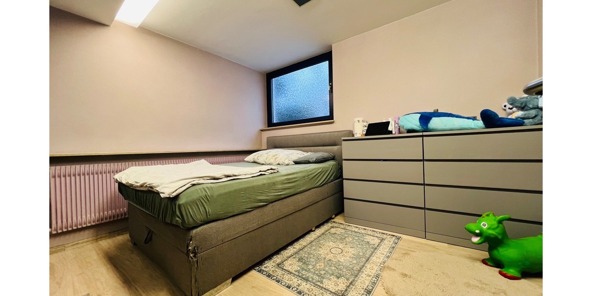 Ehem. Kirche mit Charakter − vielseitig nutzbares Gebäude für Wohn- und Gewerbezwecke 4.5 zimmer