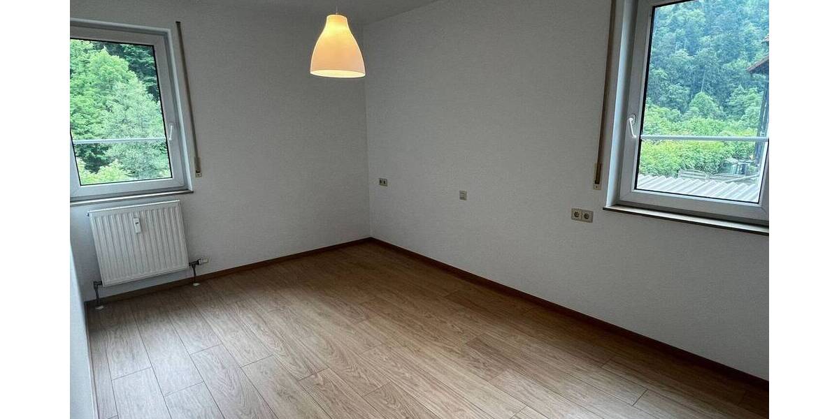 Etagenwohnung Unterreichenbach - 2 Zimmer, 36 m&sup2;, 370&euro; | Angebot:26704349