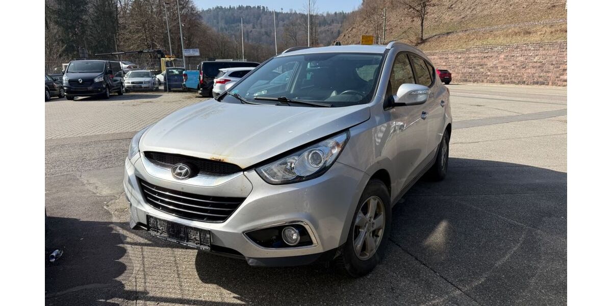 Hyundai ix35 260.000 km 4.790 &euro; Birkenfeld 75217