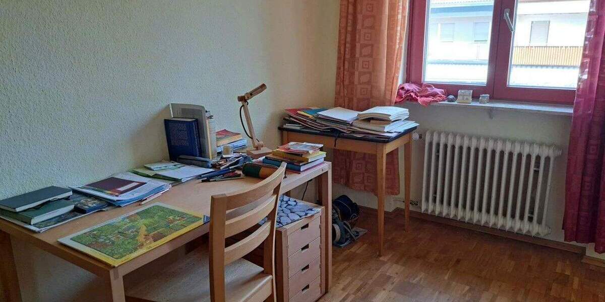 Lichtdurchflutetes Reihenmittelhaus in sehr gutem Zustand 6 zimmer