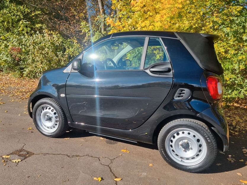 Smart ForTwo 43.000 km 11.900 € Sindelfingen 71067