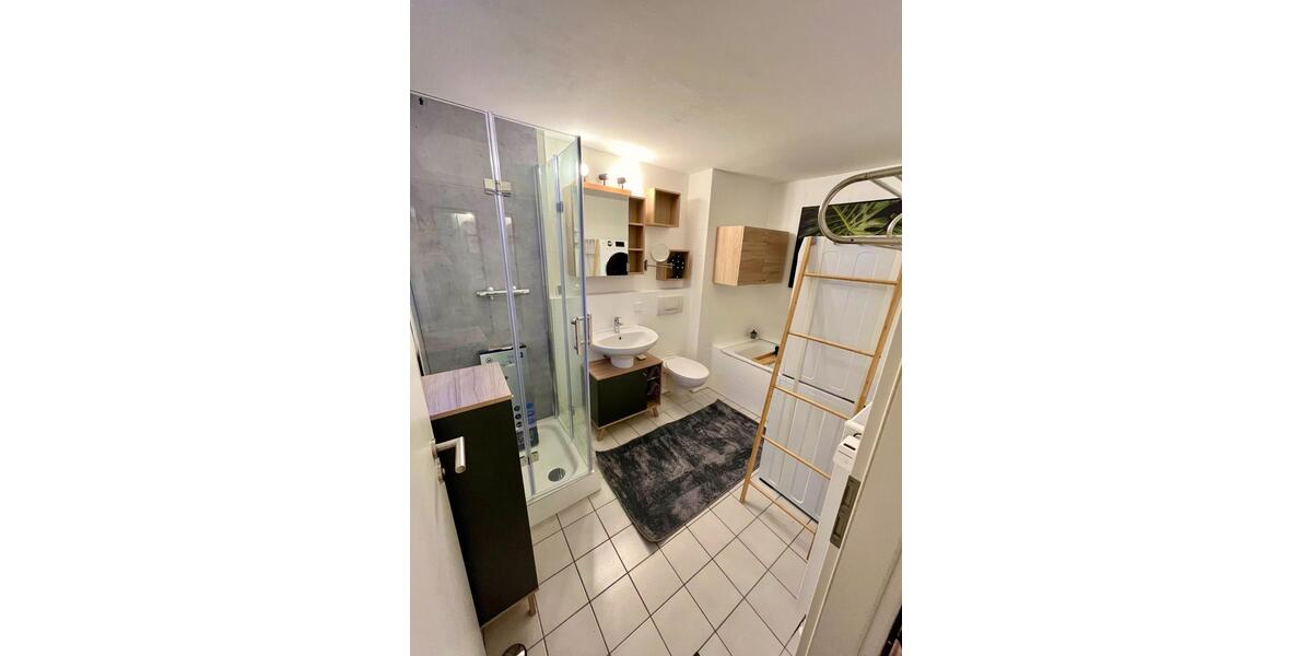 Moderne, möblierte 3-Zimmer Wohnung mit Tiefgarage in Ditzingen 3 zimmer