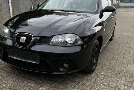 Seat Ibiza 98.000 km 3.390 &euro; Leonberg 71229