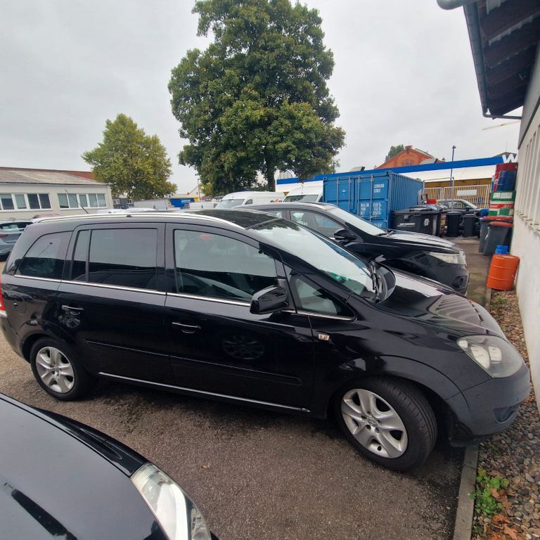 Opel Zafira 200.000 km 1.750 € Karlsruhe 76227
