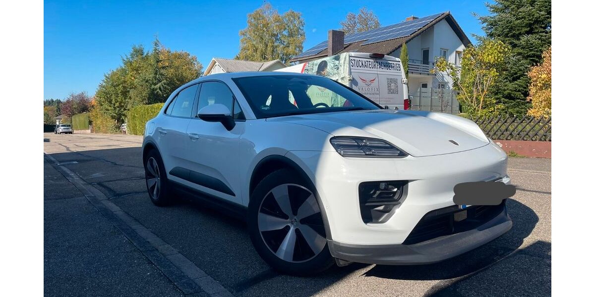 Porsche Macan 12.000 km 74.900 € Pfinztal 76327