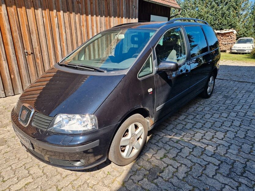 Seat Alhambra 249.900 km 1.050 € Bad Wildbad 75323
