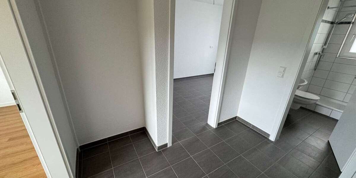 Etagenwohnung Pforzheim - 1 Zimmer, 57 m&sup2;, 560&euro; | Angebot:26674048
