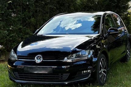 VW Golf 141.000 km 8.700 &euro; Weil der Stadt 71263
