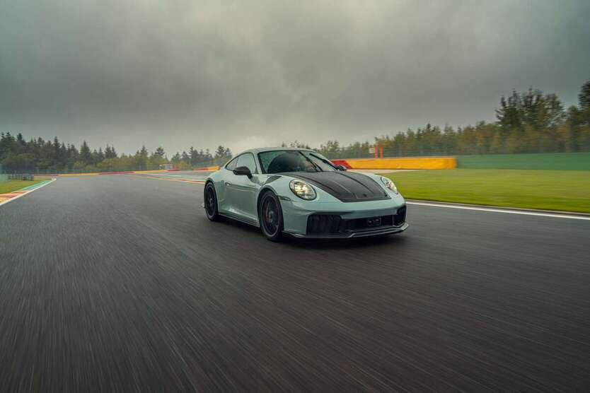 Porsche 992 3.900 km 226.100 € Leonberg 71229