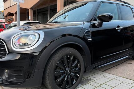 Mini Countryman D (Cooper) 111.506 km 17.499 &euro; Bad Wildbad 75323