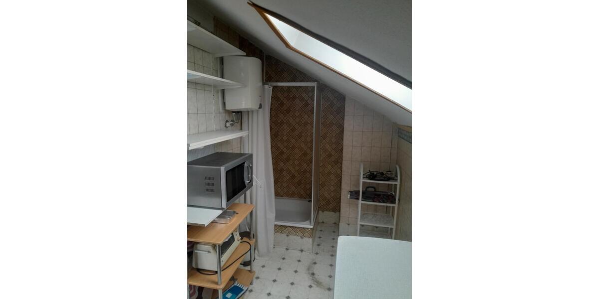 Dachgeschoßwohnung Ispringen - 1.5 Zimmer, 30 m&sup2;, 360&euro; | Angebot:26251909
