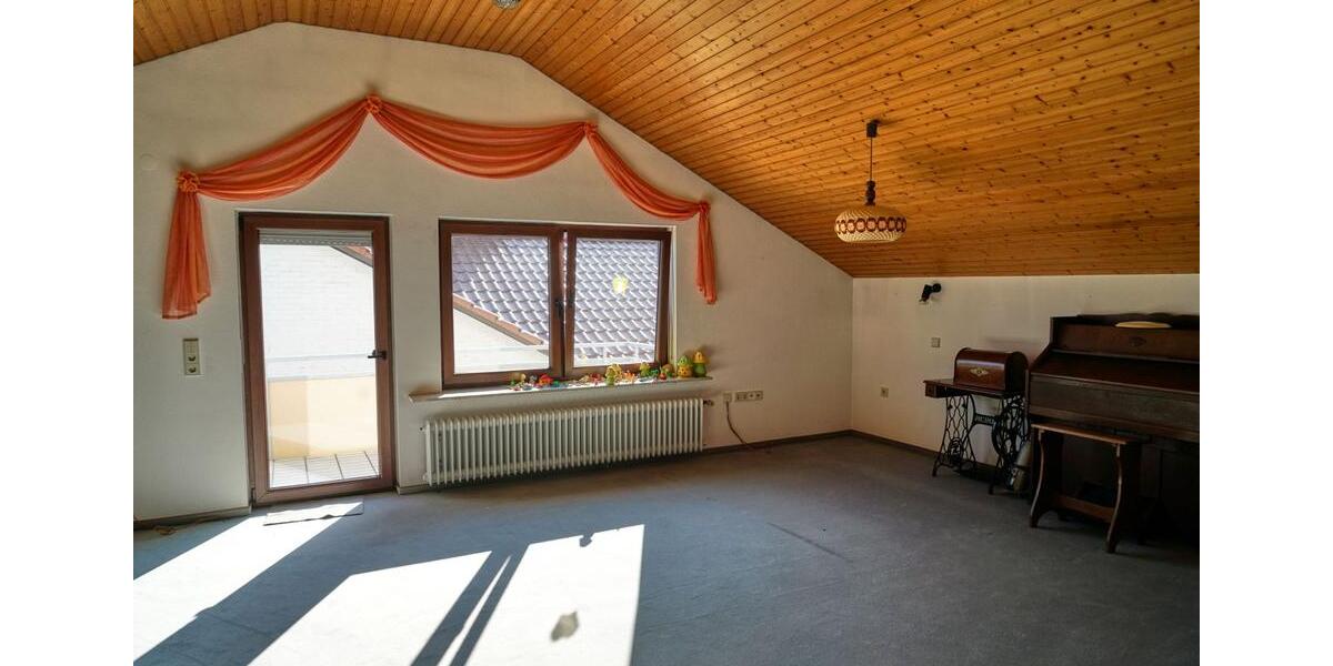 Einfamilienhaus Mühlacker - 8.5 Zimmer, 199 m&sup2;, 595.000&euro; | Angebot:25415926