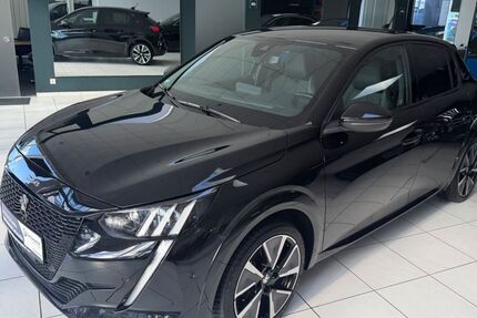 Peugeot 208 83.514 km 15.469 &euro; Pforzheim 75179