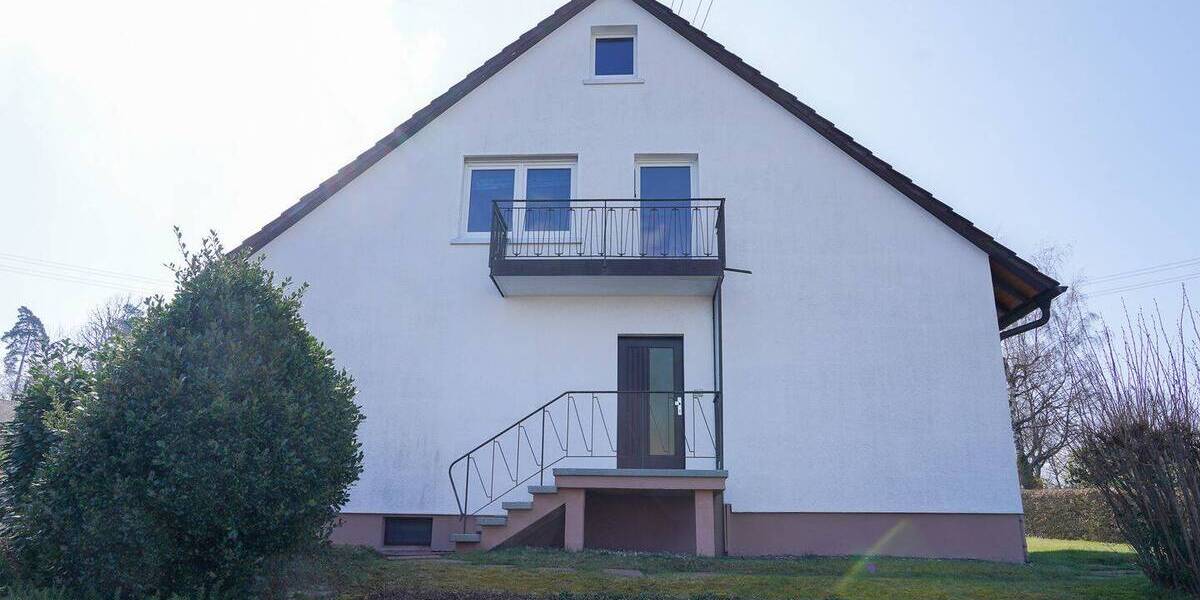 Mehrfamilienhaus, Wohnhaus Engelsbrand Grunbach - 7 Zimmer, 212 m&sup2;, 445.000&euro; | Angebot:25909412