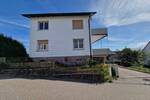 Potenzial ohne Ende! Großes Einfamilienhaus mit Werkstattgebäude, Garage & Garten