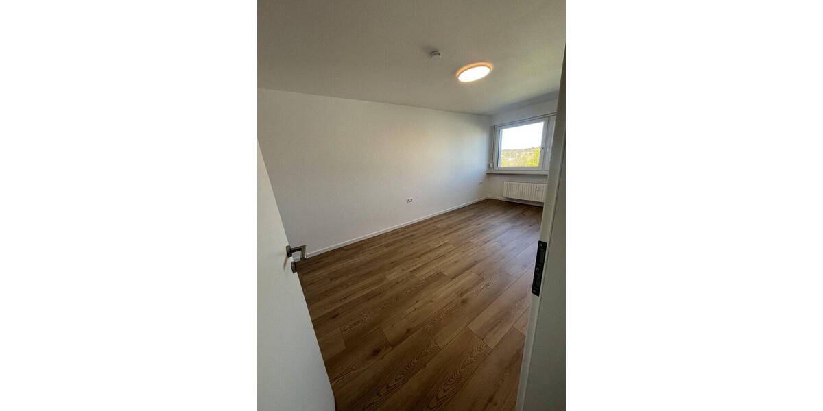 Etagenwohnung Pforzheim Buckenberg - 3 Zimmer, 87 m&sup2;, 295.000&euro; | Angebot:26080607