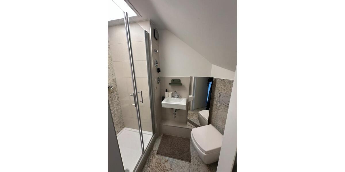 Dachgeschoßwohnung Ettlingen - 1 Zimmer, 28 m&sup2;, 600&euro; | Angebot:26065906
