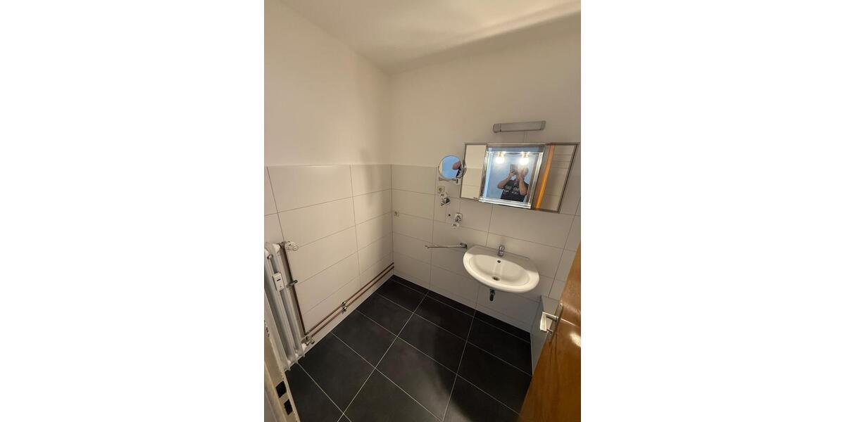 Etagenwohnung Pforzheim Weststadt - 3.5 Zimmer, 94 m&sup2;, 850&euro; | Angebot:26296430