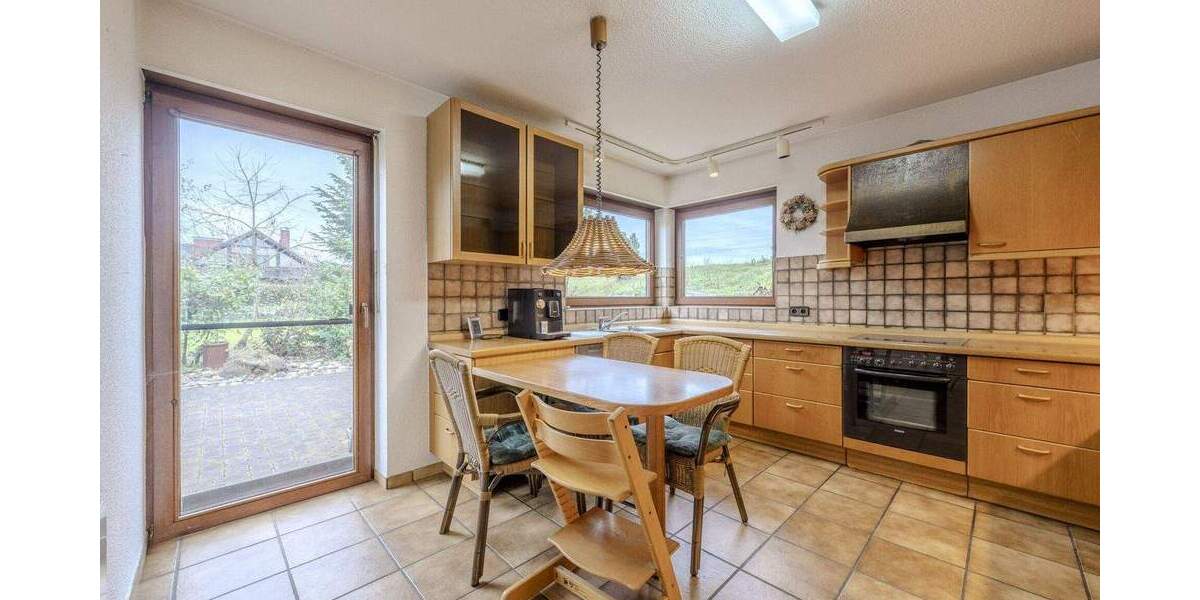 Einfamilienhaus Markgröningen / Schönbühlhof Schönbühlhof - 7 Zimmer, 227 m&sup2;, 749.000&euro; | Angebot:25704161