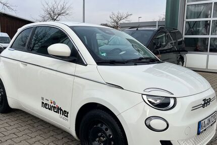 Fiat 500e 9.500 km 26.990 € Karlsruhe 76185