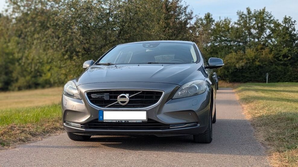 Volvo V40 143.500 km 11.500 € Sternenfels 75447