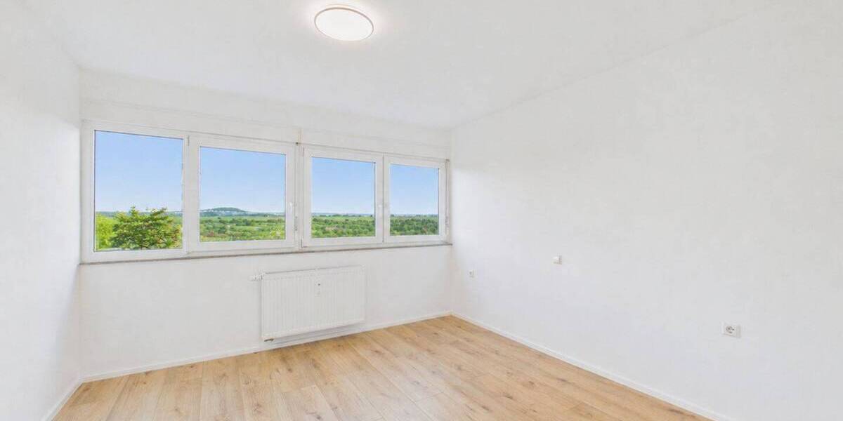 Mehrfamilienhaus, Wohnhaus Ditzingen Hirschlanden - 3 Zimmer, 299.000&euro; | Angebot:26750335