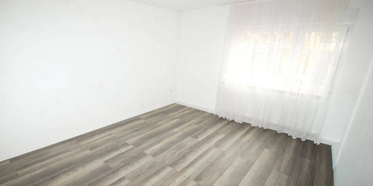 Etagenwohnung Malsch - 4 Zimmer, 113 m&sup2;, 1.150&euro; | Angebot:26885927