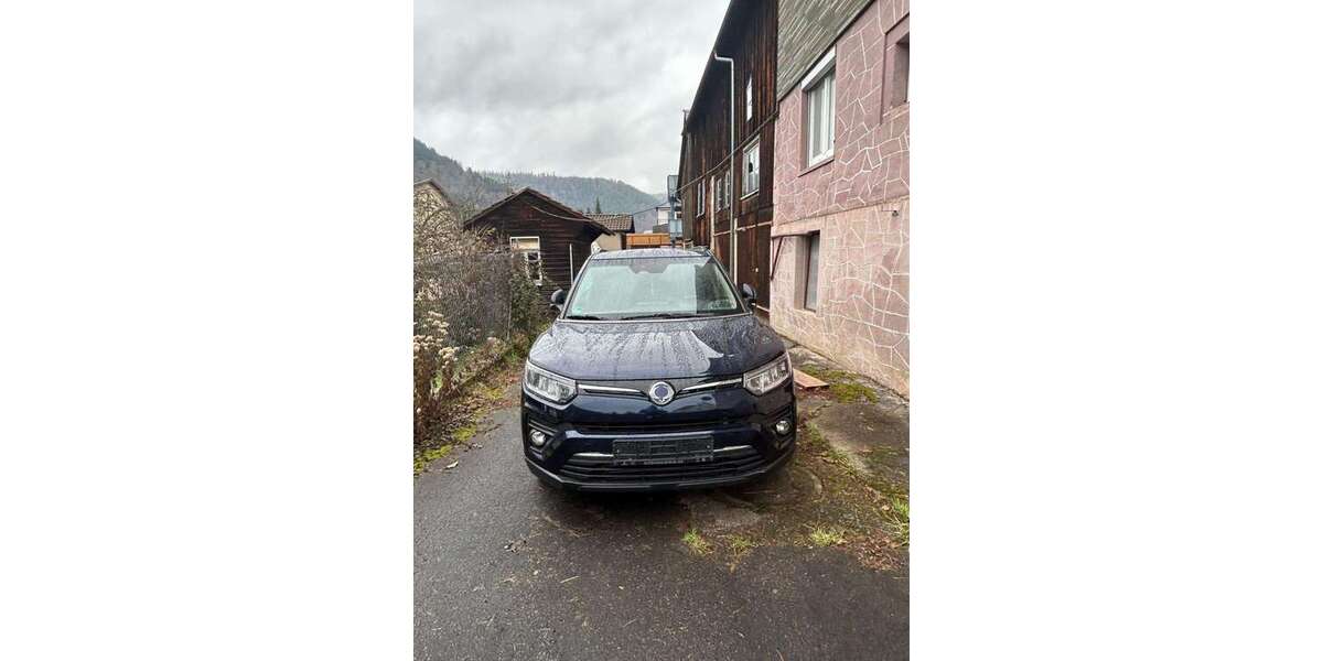 SsangYong Tivoli 48.000 km 14.500 &euro; Neuenbürg 75305