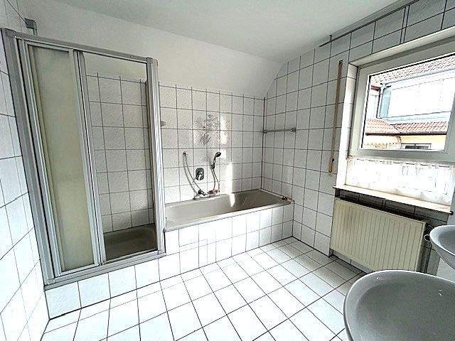 Etagenwohnung Birkenfeld - 4 Zimmer, 110 m&sup2;, 1.100&euro; | Angebot:25668671