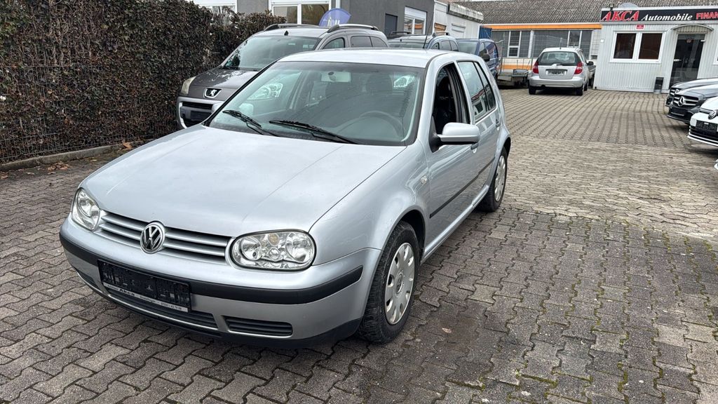VW Golf 214.200 km 2.500 &euro; Sindelfingen 71065