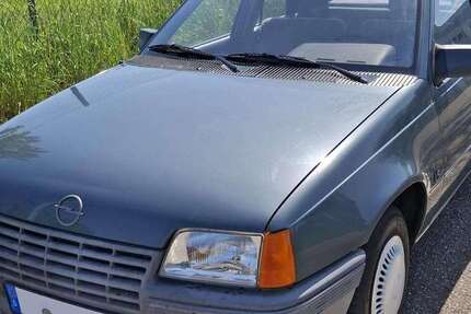 Opel Kadett 68.064 km 3.900 &euro; Pforzheim, Stadt 75179
