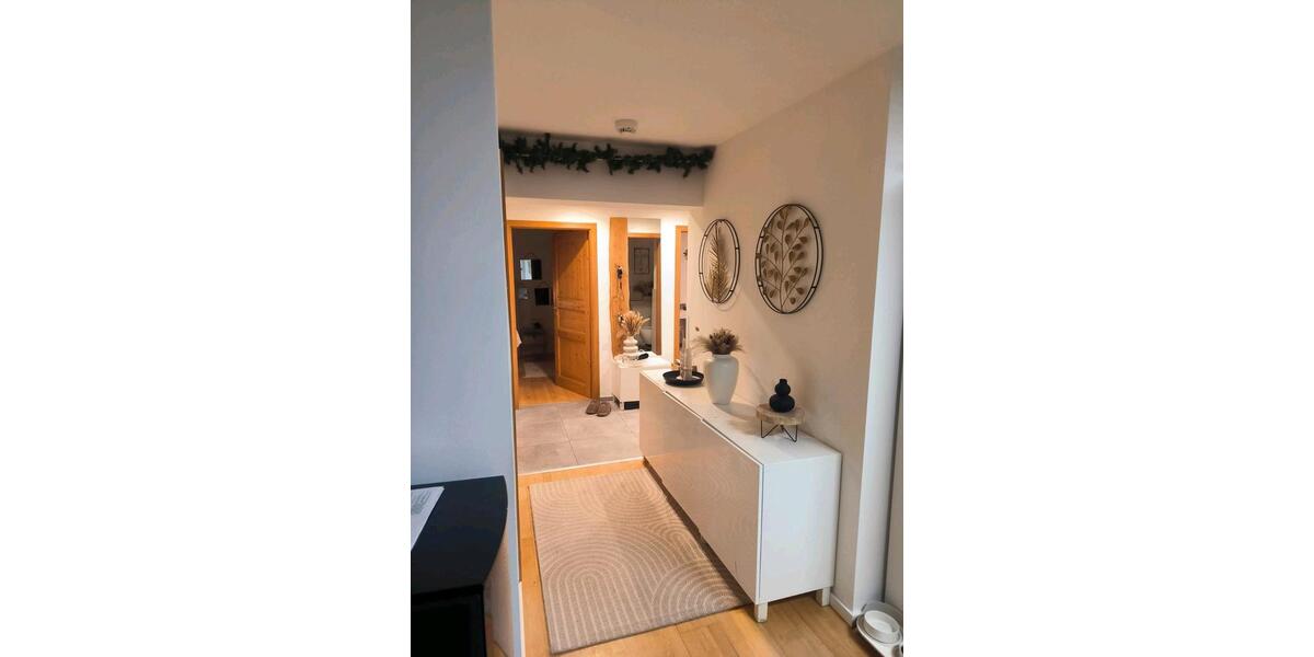 Erdgeschoßwohnung Sachsenheim - 4.5 Zimmer, 88 m&sup2;, 425.000&euro; | Angebot:25561101