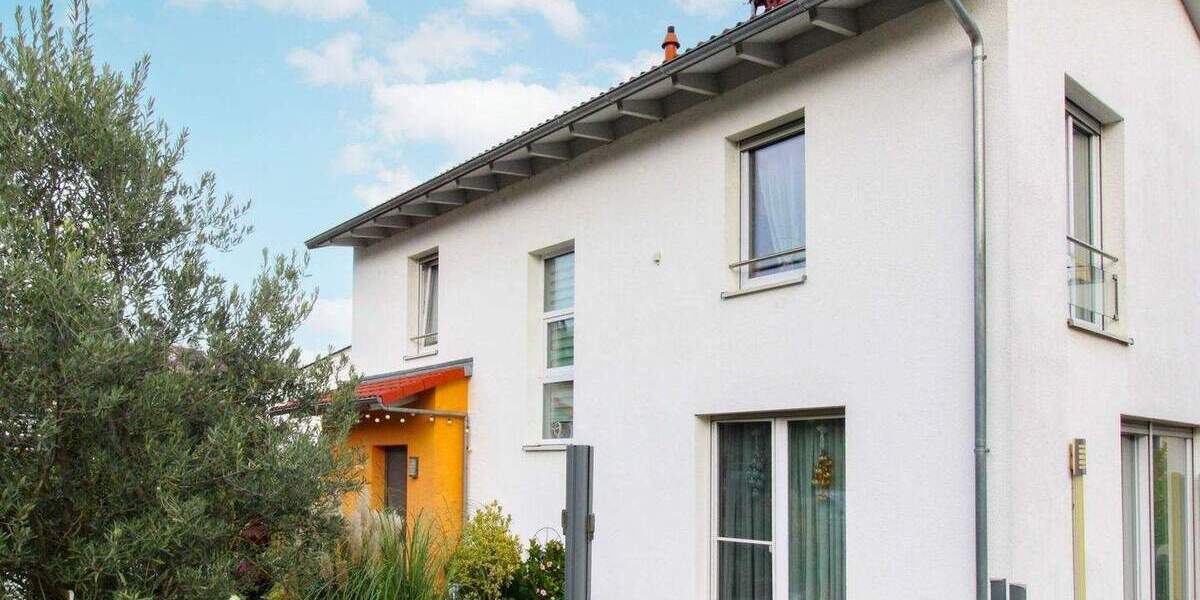 Großzügiges Familienparadies: Ihr Traumhaus wartet in Pforzheim-Eutingen 6 zimmer