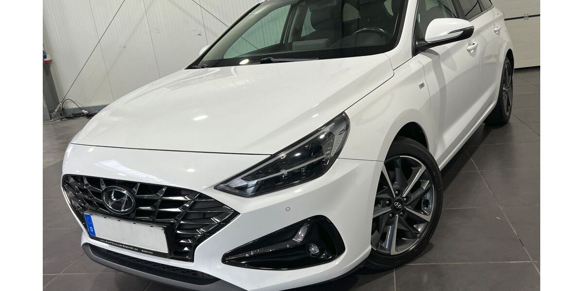 Hyundai i30 143.000 km 13.495 &euro; Bretten 75015