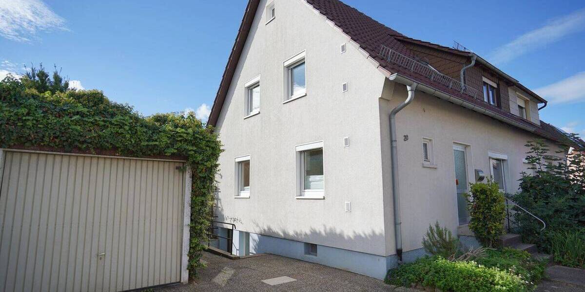 Doppelhaushälfte Bretten - 4 Zimmer, 93 m&sup2;, 450.000&euro; | Angebot:25745790