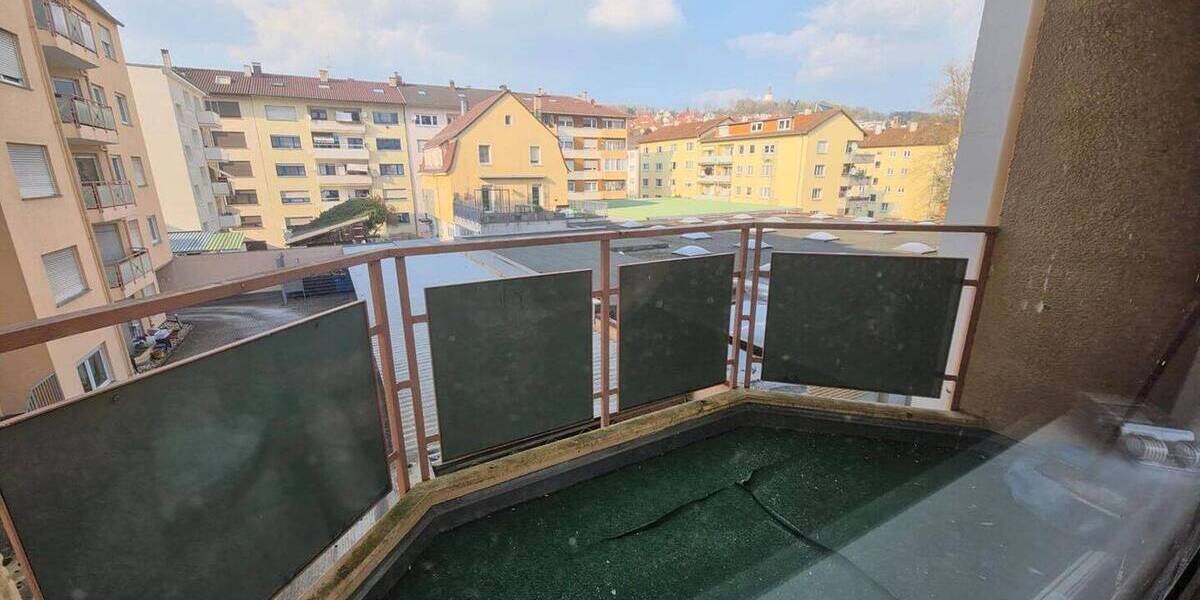 Etagenwohnung Pforzheim Nordstadt - 2 Zimmer, 51 m&sup2;, 160.000&euro; | Angebot:25999758