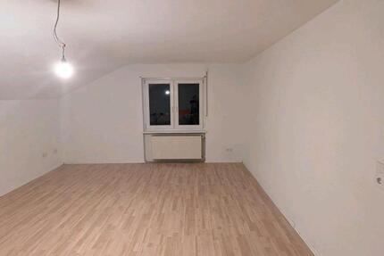 Helle und geräumige 4-Zi-DG-Wohnung mit EBK in Bretten-Neibsheim 4 zimmer