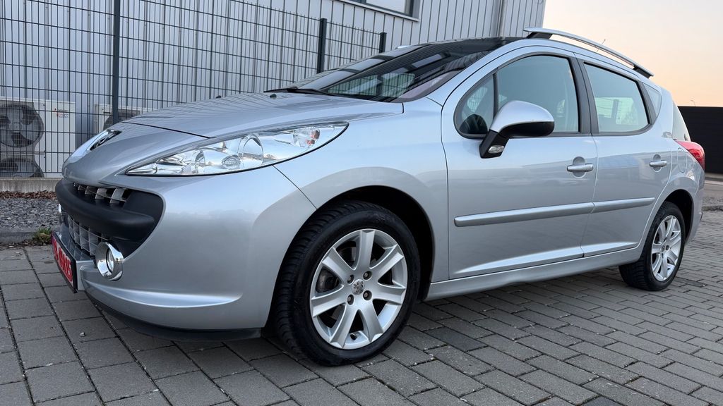 Peugeot 207 36.000 km 7.990 &euro; Grafenau 71120