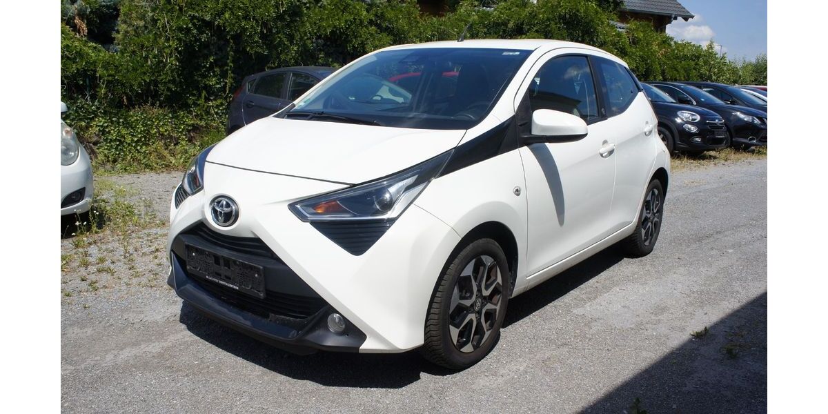 Toyota Aygo (X) 103.000 km 8.200 &euro; Malsch 76316