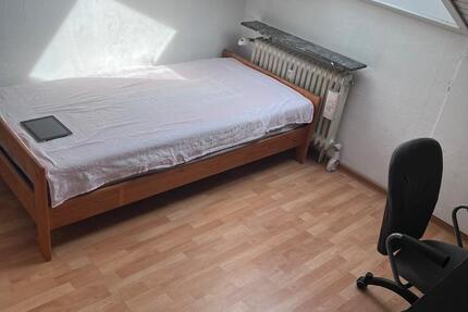 Haus Sindelfingen Sindelfingen (Stadt) - 4 Zimmer, 12 m&sup2;, 400&euro; | Angebot:27617712