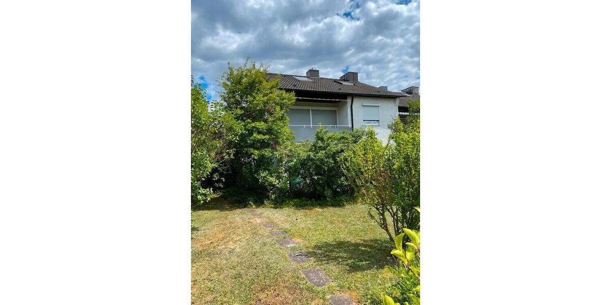 Reihenhaus Sindelfingen - 7 Zimmer, 155 m&sup2;, 550.000&euro; | Angebot:27055434