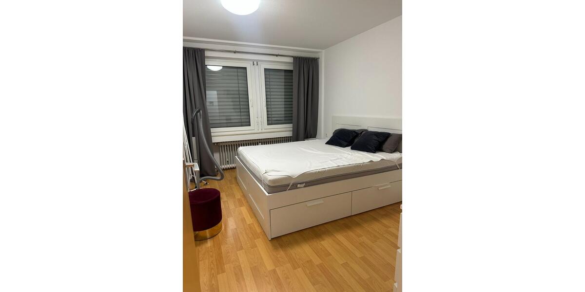 Etagenwohnung Sindelfingen - 2 Zimmer, 50 m&sup2;, 1.000&euro; | Angebot:26161282