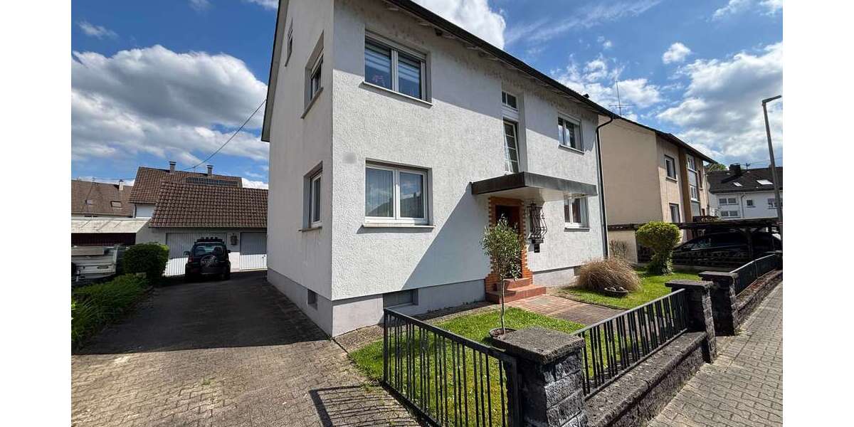 Einfamilienhaus Gaggenau - 8 Zimmer, 180 m&sup2;, 379.000&euro; | Angebot:27104599