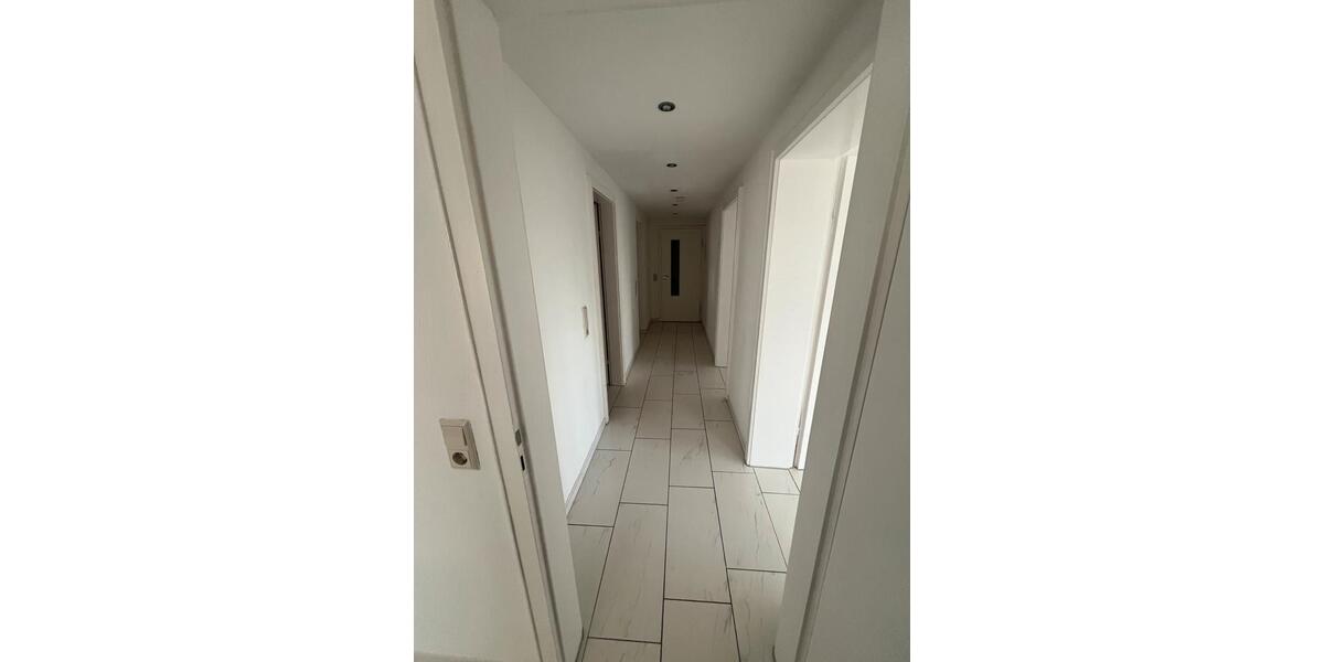 Etagenwohnung Pforzheim Nordstadt - 3 Zimmer, 75 m&sup2;, 1.150&euro; | Angebot:25238736