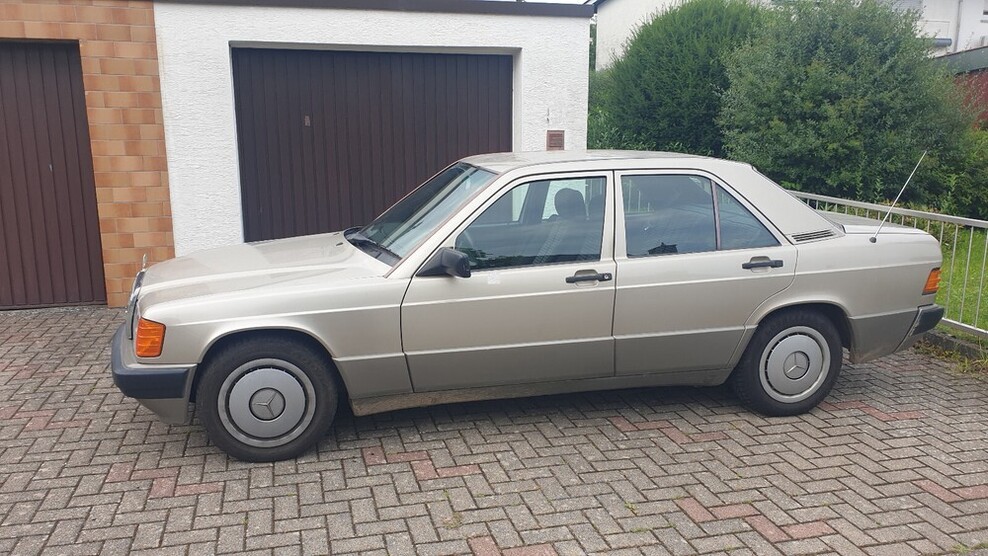 190 E
