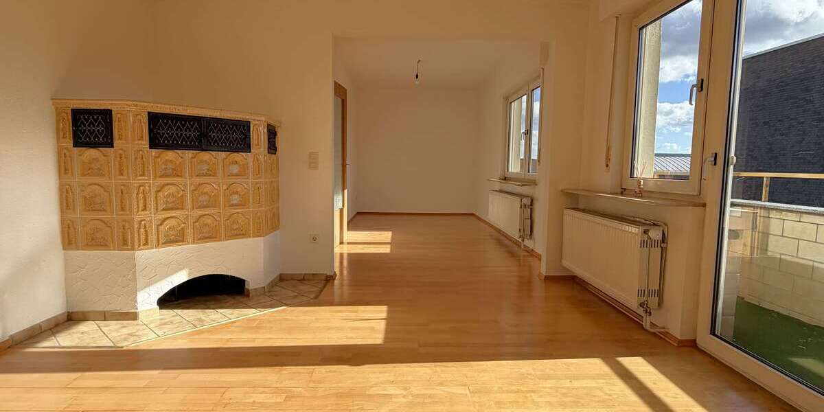 Etagenwohnung Pforzheim Nordstadt - 2.5 Zimmer, 67 m&sup2;, 229.000&euro; | Angebot:27723447